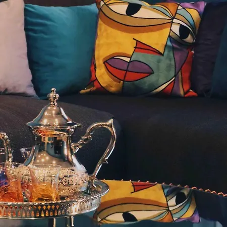 Sea View W Pool, Terrace & Parking Lejlighed