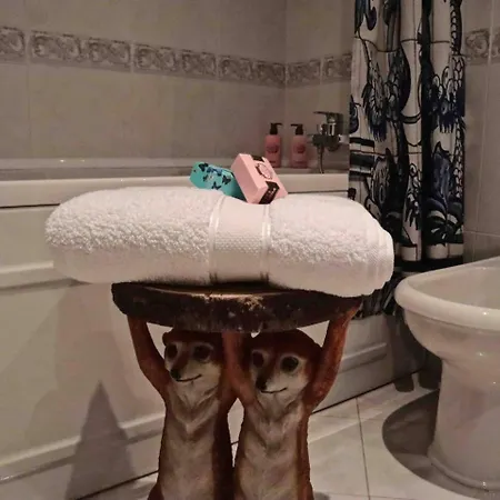 Sea View W Pool, Terrace & Parking アパート *