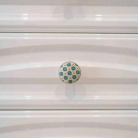 Sea View W Pool, Terrace & Parking Lägenhet