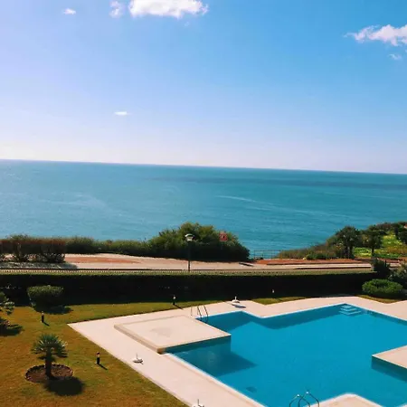 Apartment Sea View W Pool, Terrace & Parking