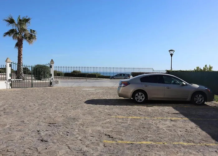 דירה Sea View W Pool, Terrace & Parking