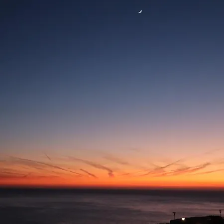 Sea View W Pool, Terrace & Parking