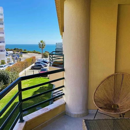 Sea View W Pool, Terrace & Parking *